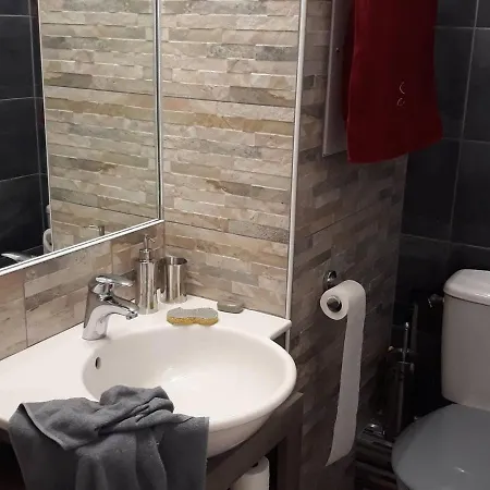 Ravissant T2 Avec Piscine, Climatisation Et Parking - Proche Plages Et Port - Fr-1-768-19